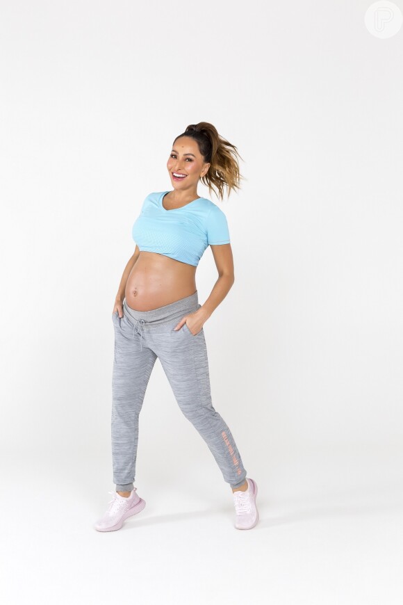Sabrina Sato estrela o ensaio da linha fitness para grávidas feita em parceria com a Alto Giro