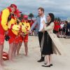 Meghan Markle e príncipe Harry conheceram salva-vidas da Beach Patrol, rede de voluntários que cuida das praias locais