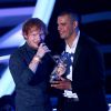 Ed Sheeran leva o prêmio de Melhor Clipe Masculindo com 'Sing' no VMA 2014