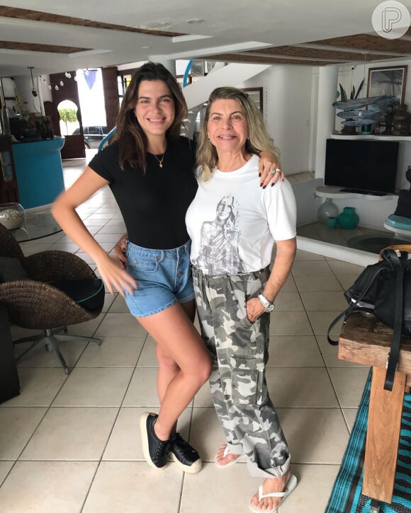 Mãe de Flávia Alessandra postou foto no Instagram com Mariana Goldfarb