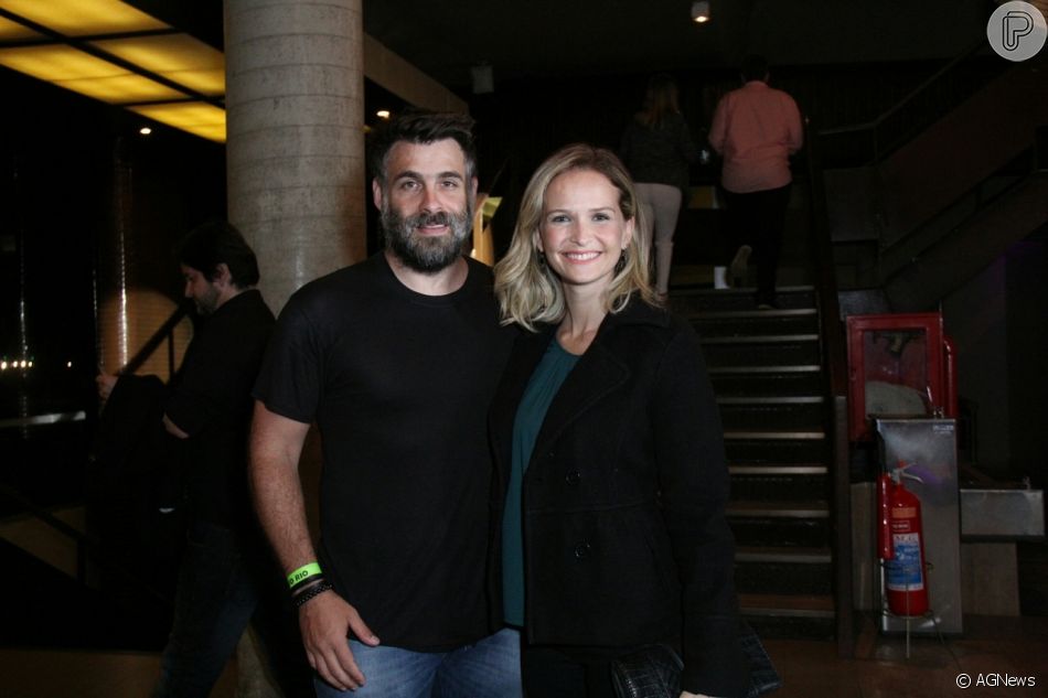 Fernanda Rodrigues e Raoni Carneiro estão juntos desde 2008 Purepeople Fernanda Rodrigues e Raoni Carneiro estão juntos desde 2008 Purepeople