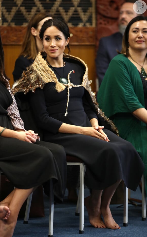Meghan Markle ficou descalça durante cerimônia na Nova Zelândia