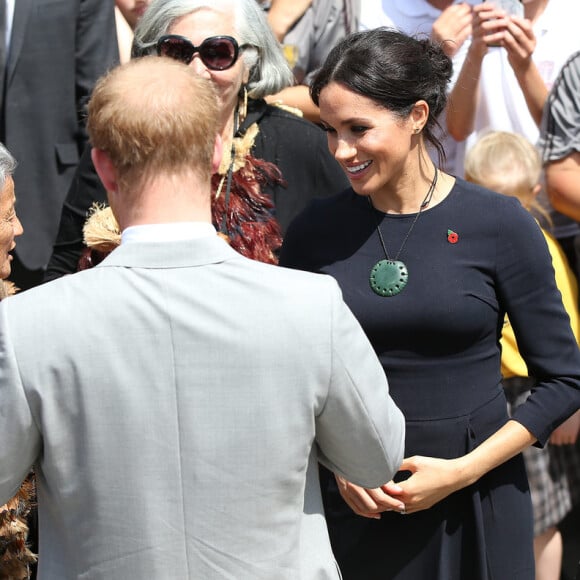 Meghan Markle usou um colar com uma pedra específica da região da Nova Zelândia