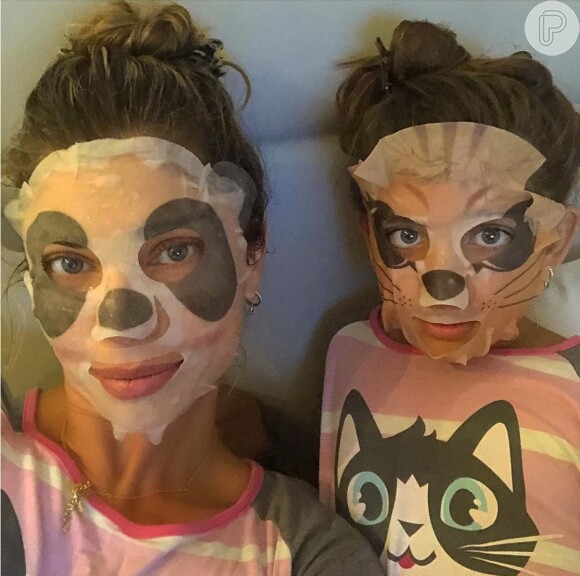 Grazi Massafera dividiu com os seguidores um momento raro com a filha, Sofia, no Instagram