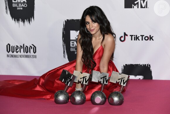 Camila Cabello vence quatro categorias no MTV European Music Awards 2018, em 4 de novembro de 2018