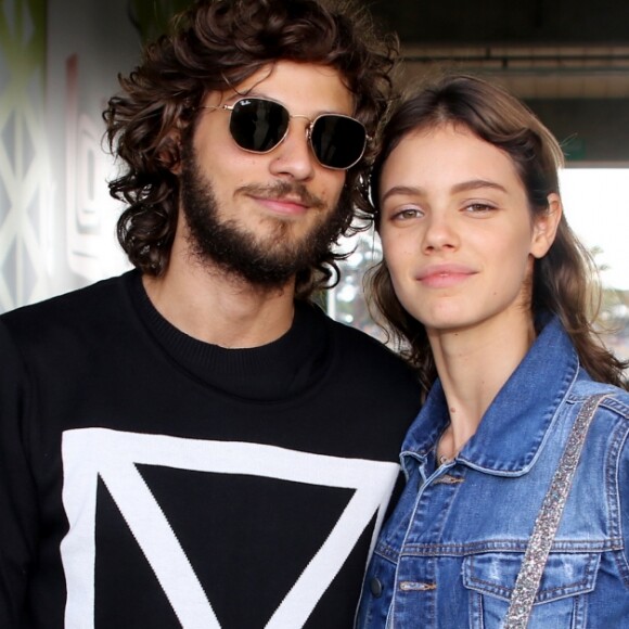 Chay Suede e Laura Neiva reataram o namoro três meses após a separação