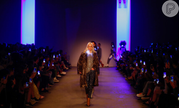 Casaco de pêlo da Two Denin no São Paulo Fashion Week é aposta para próxima temporada