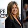 Jennifer Aniston participa da pré-estreia de 'Life of Crime', seu novo filme