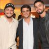 Os irmãos Bruno Gissoni, Felipe Simas e Rodrigo Simas são queridinhos e arrancam suspiros das fãs