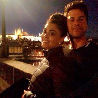 Juliana Paes viaja com o marido, Carlos Eduardo Baptista, para a Europa