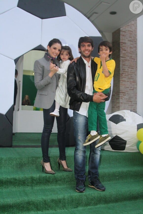 Carol Celico e o jogador Kaká tê dois filhos, Luca, de 6 anos, e Isabella, de 3