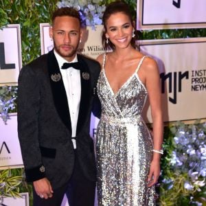 Neymar está se reaproximando de Bruna Marquezine e voltou a falar com atriz após fim de namoro