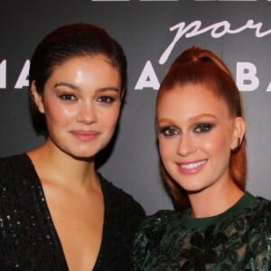 Marina Ruy Barbosa posa ao lado da atriz Sophie Charlotte