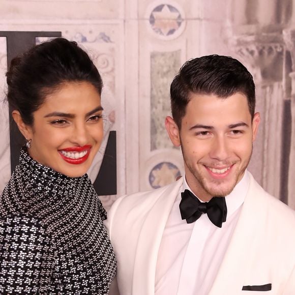 Nick Jonas e Priyanka Chopra chegaram à Índia na quarta-feira, quando começaram as celebrações