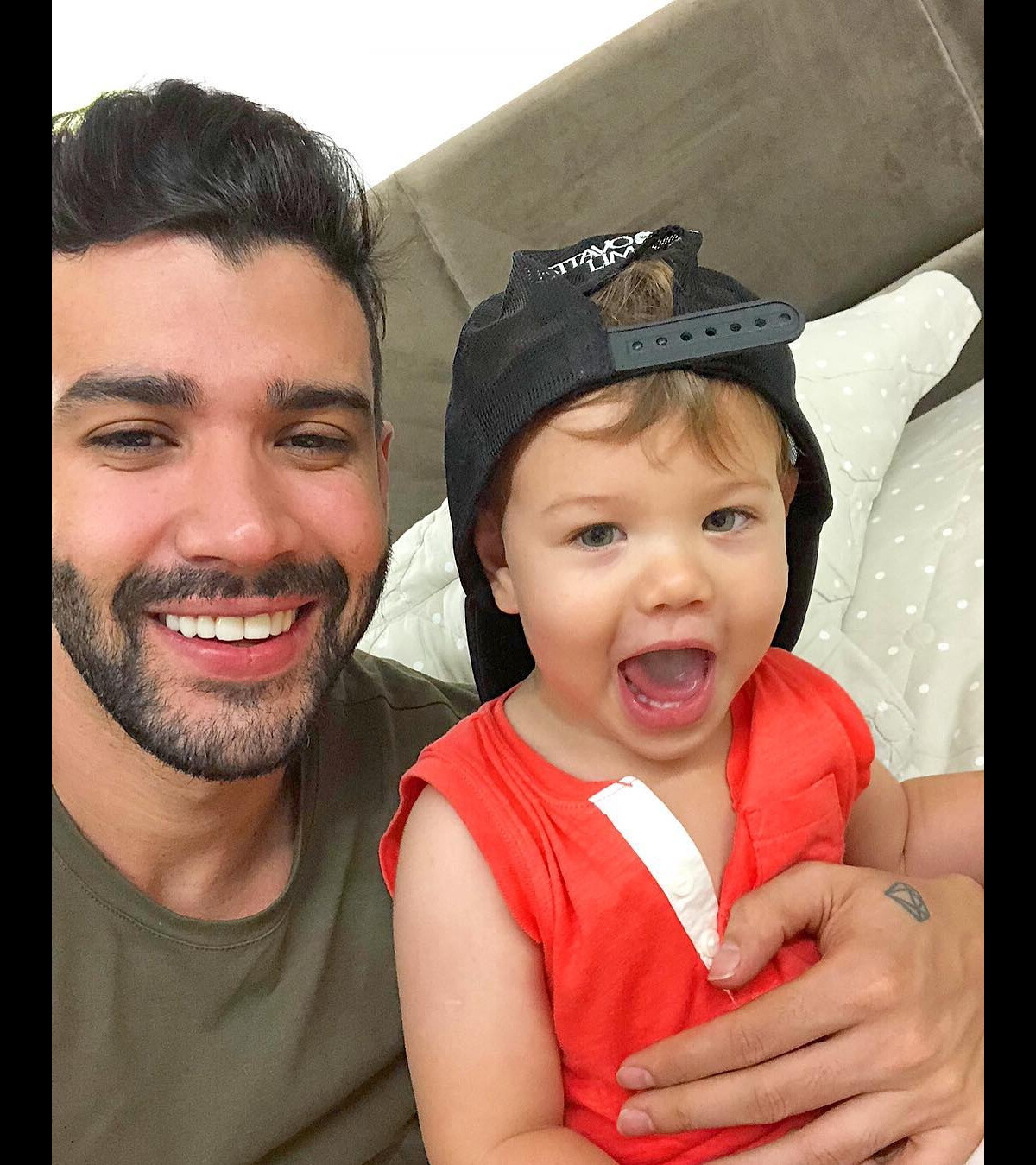 Foto Gusttavo Lima sempre compartilha momentos com a família nas redes sociais Purepeople