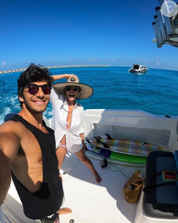 Deborah Secco e Hugo Moura aproveitaram férias nas Maldivas