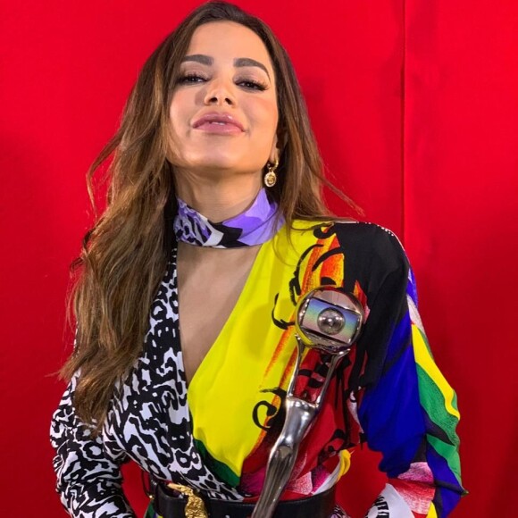 Ao receber o prêmio, Anitta agradeceu os fãs e à família