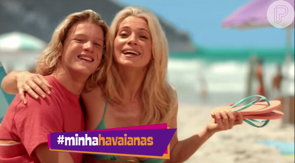 Leticia Spiller ainda aparece no comercial das Havaianos ao lado do filme, Pedro Novaes