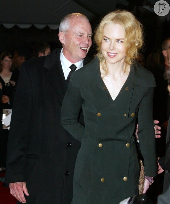 O pai de Nicole Kidman morreu após cair no quarto do hotel onde estava hospedado, em Cingapura (12 de setembro de 2014)
