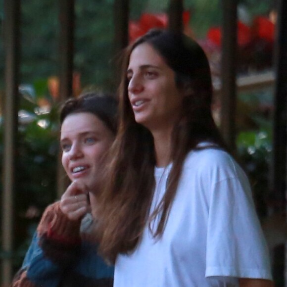 Namorada da artista visual Priscila Visman, Bruna Linzmeyer rejeita o rótulo de 'lésbica': 'Não sou só isso. Eu sou uma pessoa livre'