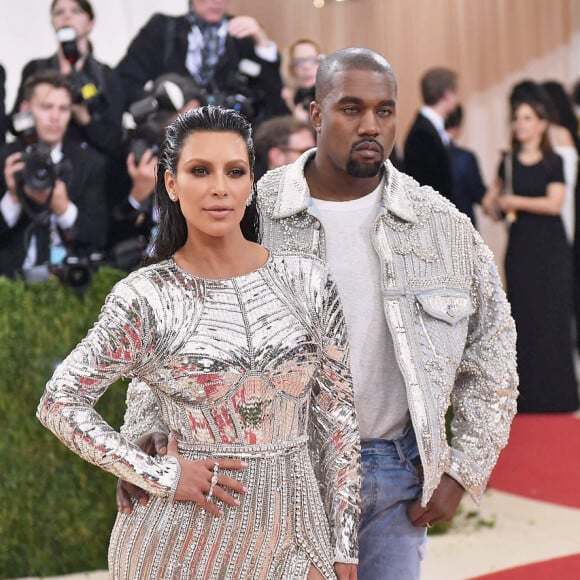 Com barriga de aluguel, Kim Kardashian e Kanye West serão pais pela quarta vez