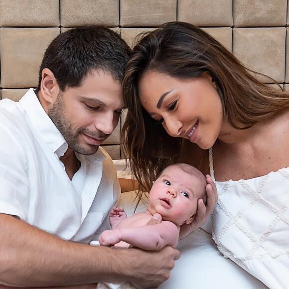 Sabrina Sato vai voltar às gravações de seu programa ainda este mês. Em novembro de 2018m a apresentadora se tornou mãe de Zoe, fruto do seu relacionamento com Duda Nagle
