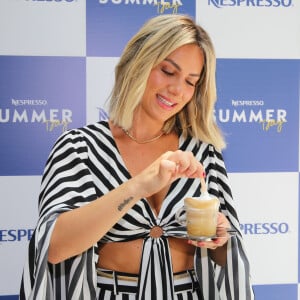 Giovanna Ewbank prestigia lançamento de nova unidade da loja Nespresso, na Oscar Freire, em São Paulo, na manhã deste domingo, 20 de janeiro de 2019