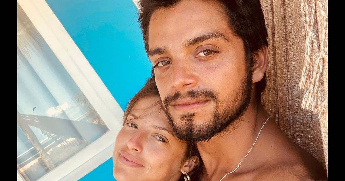 Rodrigo Simas e Agatha Moreira vivem um relacionamento e trocam ...