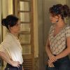 Cristina (Leandra Leal) se recusa a falar com Cora (Drica Moraes), em 'Império'