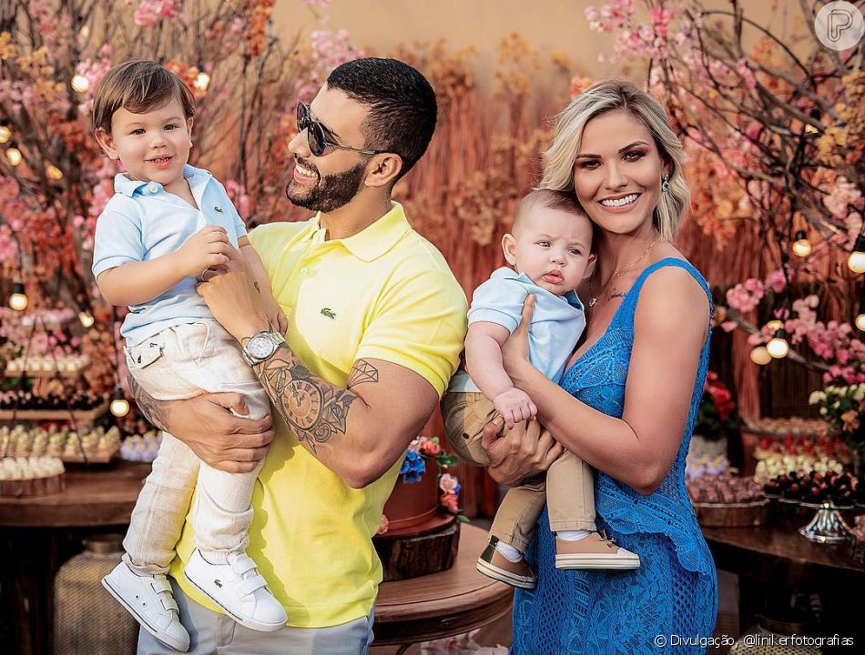 Gusttavo Lima e Andressa Suita viajam com filhos de ...