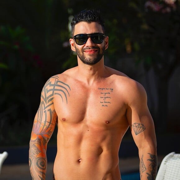 Gusttavo Lima mostrou corpo sarado nas redes sociais