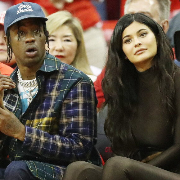 O tema da festa de Stormi foi uma homenagem ao pai, Travis Scott: o rapper tem um álbum chamado 'AstroWorld', que apareceu em várias referências da 'StormiWorld'