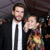Miley Cyrus e Liam Liam Hemsworth também têm uma história de cinema: eles se conheceram em 2010 nos bastidores de um filme e, após anos de um relacionamento que teve idas e vindas, oficializaram a relação em dezembro do ano passado