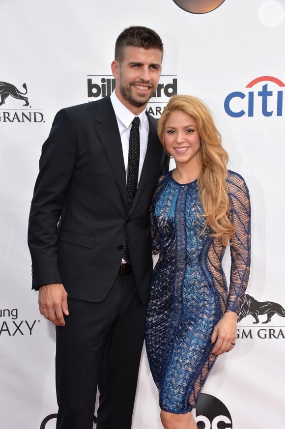 A colombiana Shakira e o jogador Gerard Piqué estão juntos há oito anos: o atleta inspirou o hit 'Me enamoré' da artista e protagoniza momentos fofos na web com ela e os filhos, Milan e Sasha