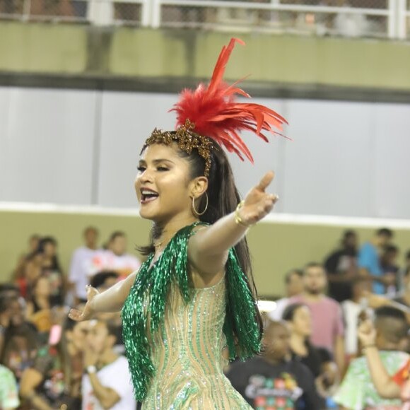 Mileide Mihaile também prestigiou ensaio técnico da Grande Rio na Marquês de Sapucaí neste sábado, 16 de fevereiro de 2019