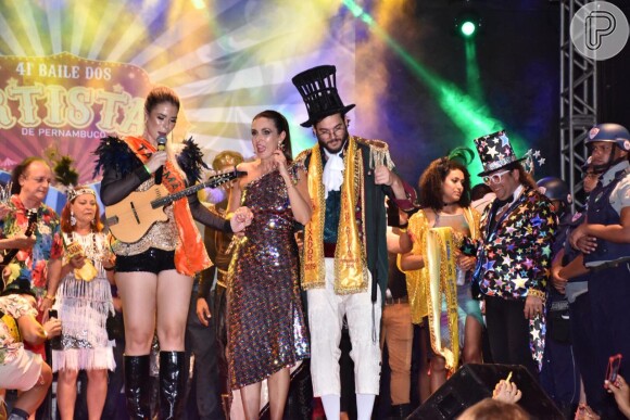 Fátima Bernardes e Túlio Gadêlha curtiram o Baile dos Artistas no dia 15 de fevereiro de 2019. 10% da renda da festa foi doada para a Casa dos Artistas de Pernambuci