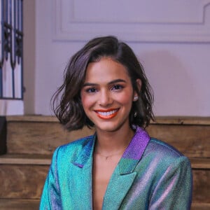 Neste sábado, 23 de fevereiro de 2019, Bruna Marquezine mostrou que voltou para casa acompanhada por seu novo pet