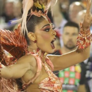 Juliana Paes desfilou como rainha de bateria pela Grande Rio na madrugada desta segunda-feira de carnaval, 4 de março de 2019