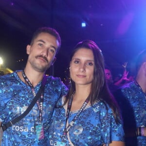 Ricardo Vianaa e a mulher vão ao Nosso Camarote, na Marquês de Sapucaí, na noite desta quarta-feira, 06 de março de 2019