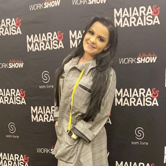 Maraisa, da dupla com Maiara, evita looks com transparência