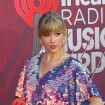 Trend do metalizado: o look de Taylor Swift com detalhes que fazem a diferença