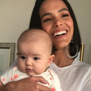 Zoe, filha de Sabrina Sato, também já recebeu a visita de Bruna Marquezine