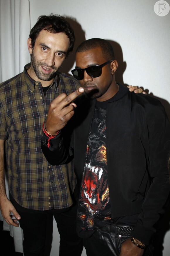 Criação do estilista Ricardo Tisc, a peça da marca Givenchy já foi usada por Kanye West