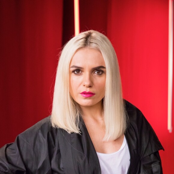 Kim (Monica Iozzi) viverá triângulo amoroso na novela 'A Dona do Pedaço'