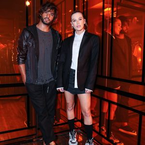 Fiorella Mattheis e Marlon Teixeira marcaram presença no lançamento da coleção da John John