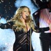 Mariah Carey está em turnê com a The Elusive Chanteuse tour
