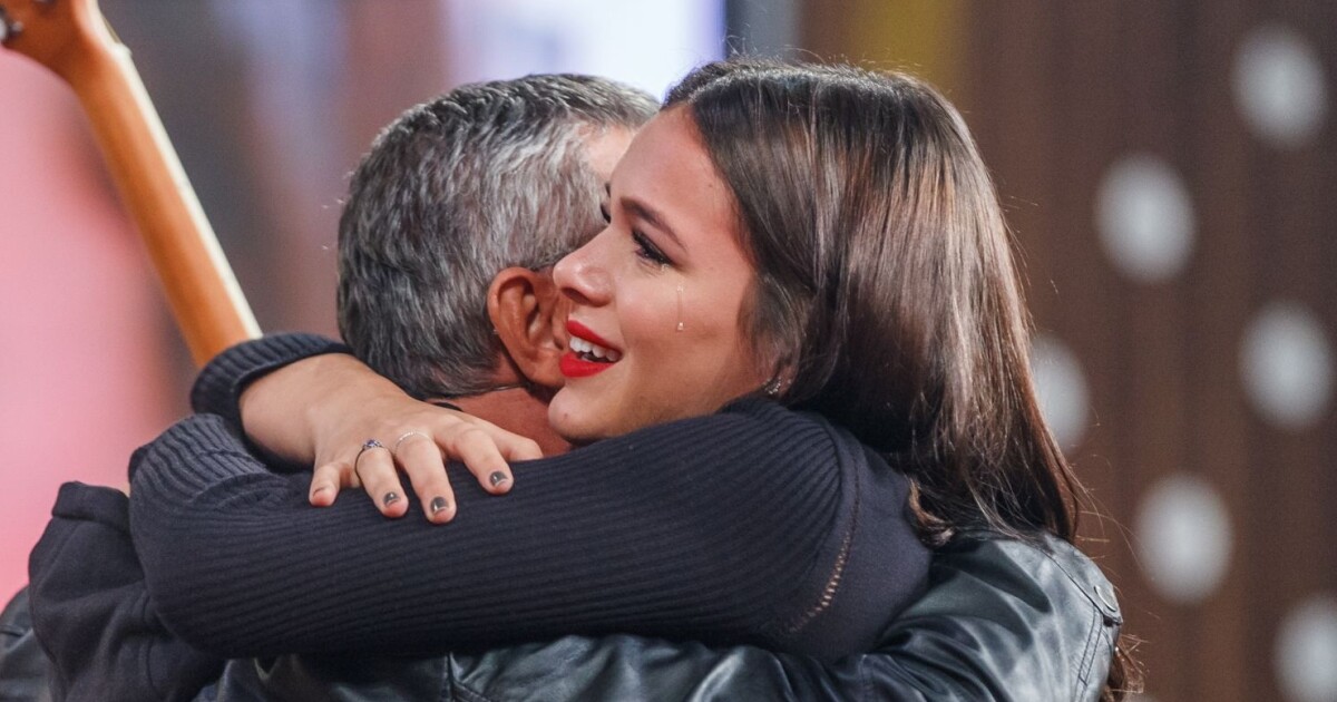 Pai de Bruna Marquezine ganha festa de aniversário surpresa da filha ...