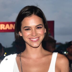 Bruna Marquezine voltou de recente viagem missionária pela África