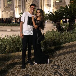 Suzanna Freitas namora o estudante Gabriel Simões