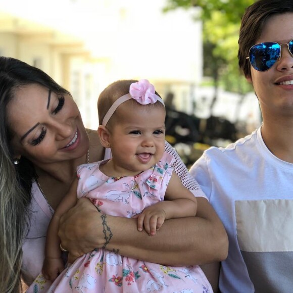 Mayra Cardi é mãe de Sophia, fruto do casamento com Arthur Aguiar